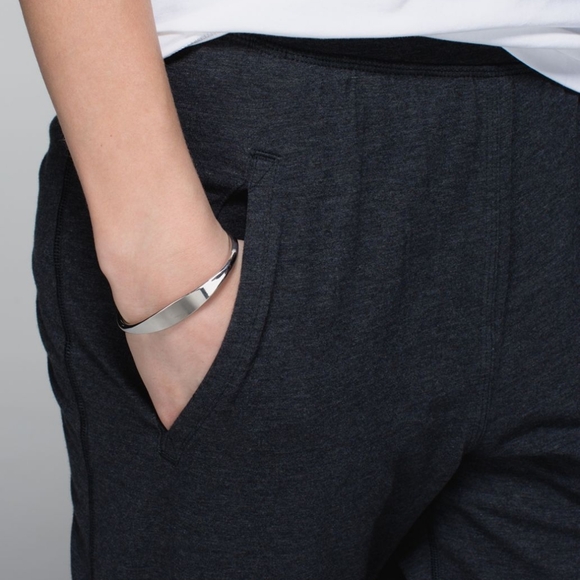Lululemon Tie One On Pant Heathered Black - Picture 5 of 12